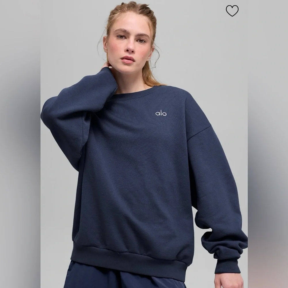 Alo Yoga NWT Accolade Crew Neck Pullover Sweatshirt Navy Size M Oversized